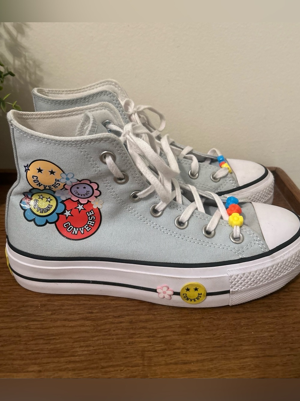 Converse Chuck Taylor All Star Lift Platform Smiles Women’s Size 7 A16296C